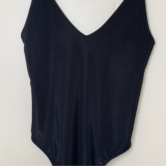 Beach Riot Reese One Piece Ribbed Core Collection Size Large Black - Picture 15 of 16